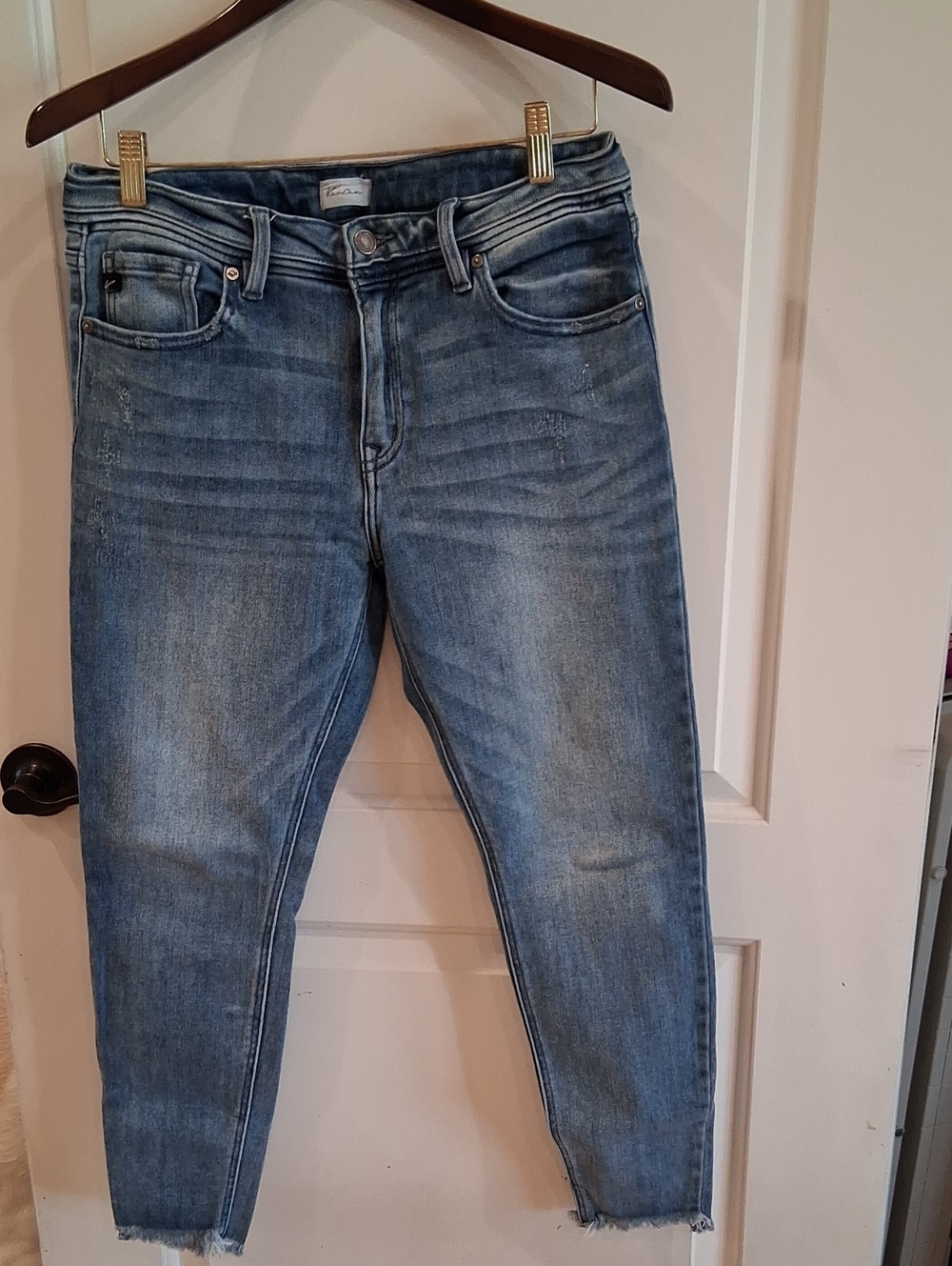 Kancan Jeans Size 11/29 Light Wash Skinny Ankle Fit Frayed Hem